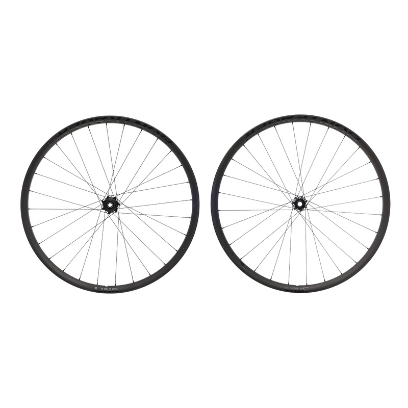 Bontrager Line Pro 30 Boost Carbon Tubeless 29″ Wheelset
