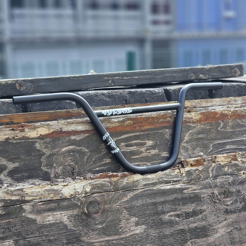 Volume Voyager Bars 9 Black 22.2mm Standard