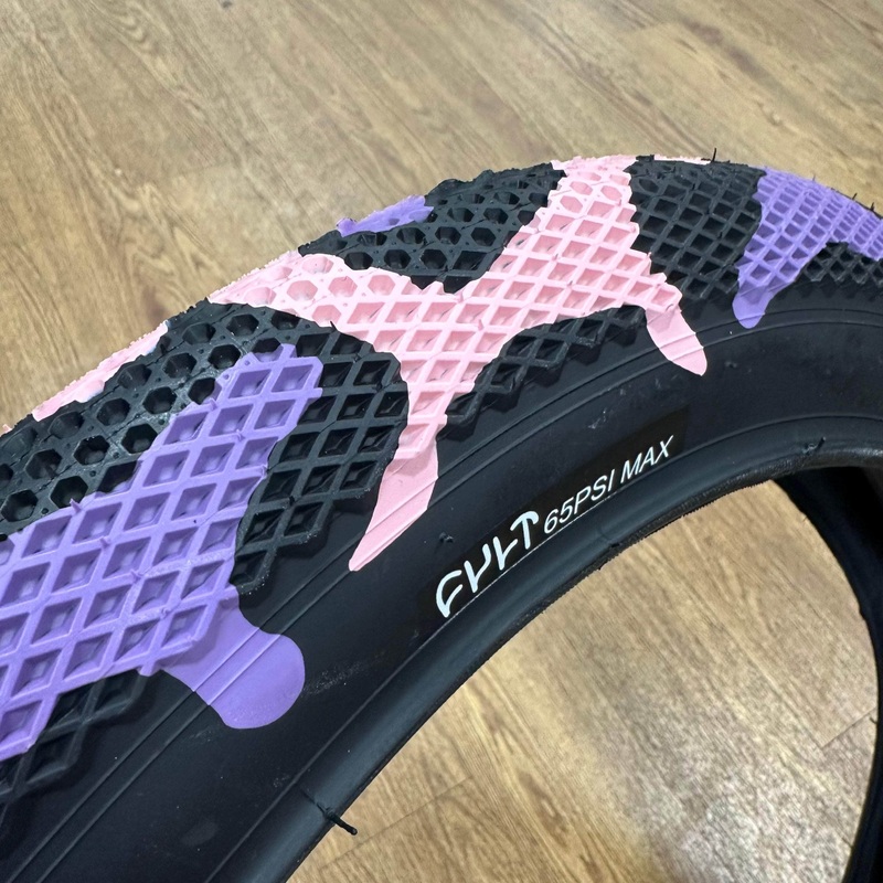 Cult x Vans 16 inch Tyre Purple Camo 16 x 2.20 Purple Camo