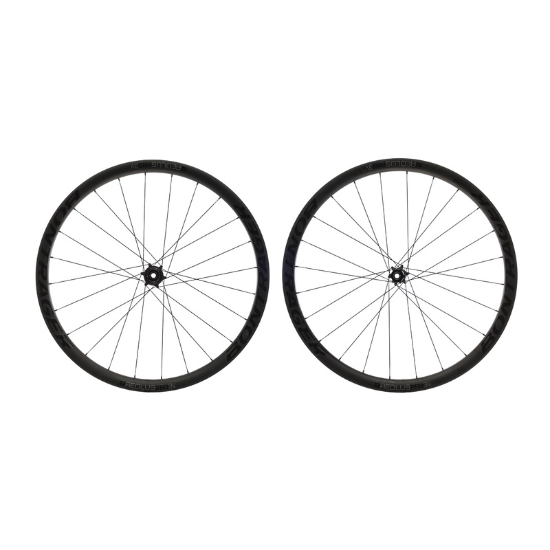 Bontrager Aeolus Pro 3V Carbon Tubeless 700c Wheelset