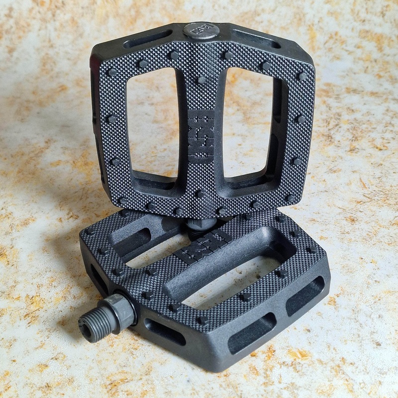 BSD Jonesin’ Pedals Black 9/16″