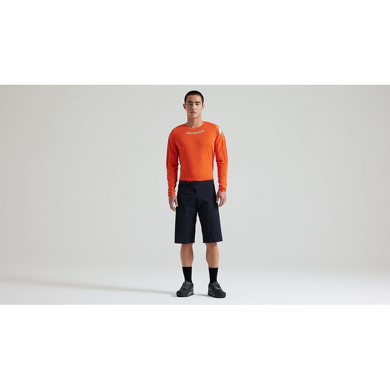 Specialized gravity short black/black 28