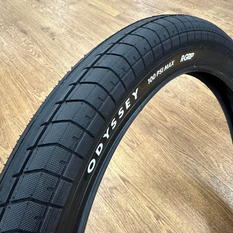 Odyssey Path Pro 24″ Tyre Black 24 x 2.20