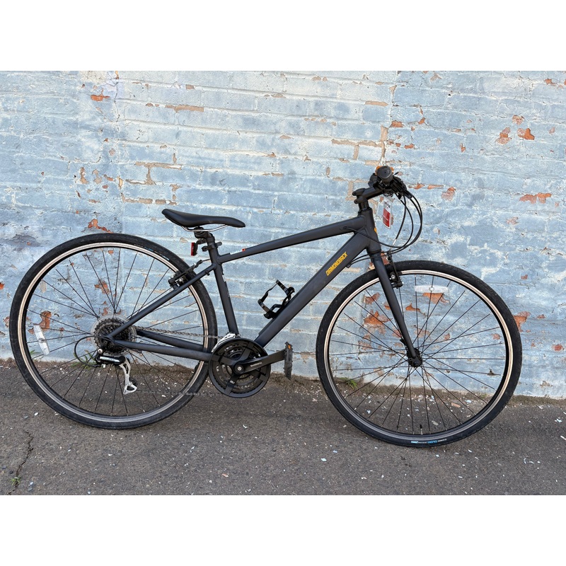 Used Diamondback Metric MD