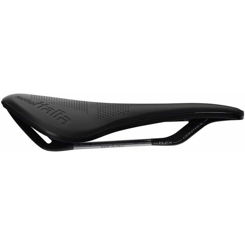 Boost EVO Superflow Bike Saddle Black