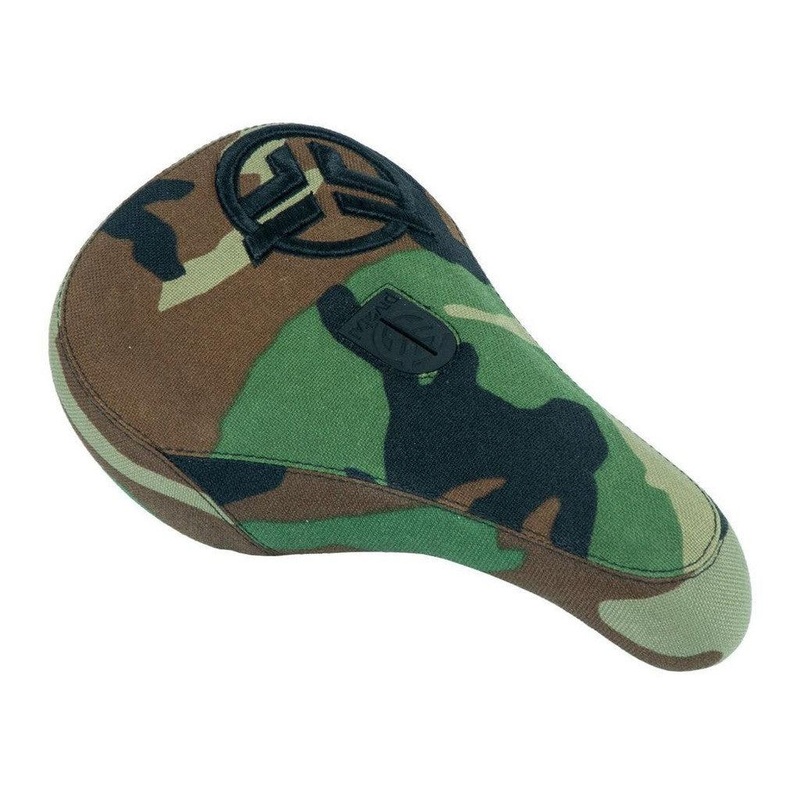 Federal Mid Pivotal Logo Seat – Camo With Camo Base And Raised Black Embroidery Pivotal Camo With Camo Base And Raised Black Embroidery