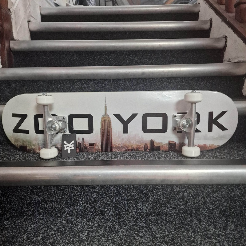 Zoo York Fog Complete Skateboard 8″ 8.0